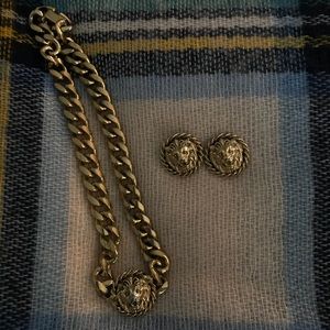 VINTAGE lion jewelry, necklace w/ earnings ❗️